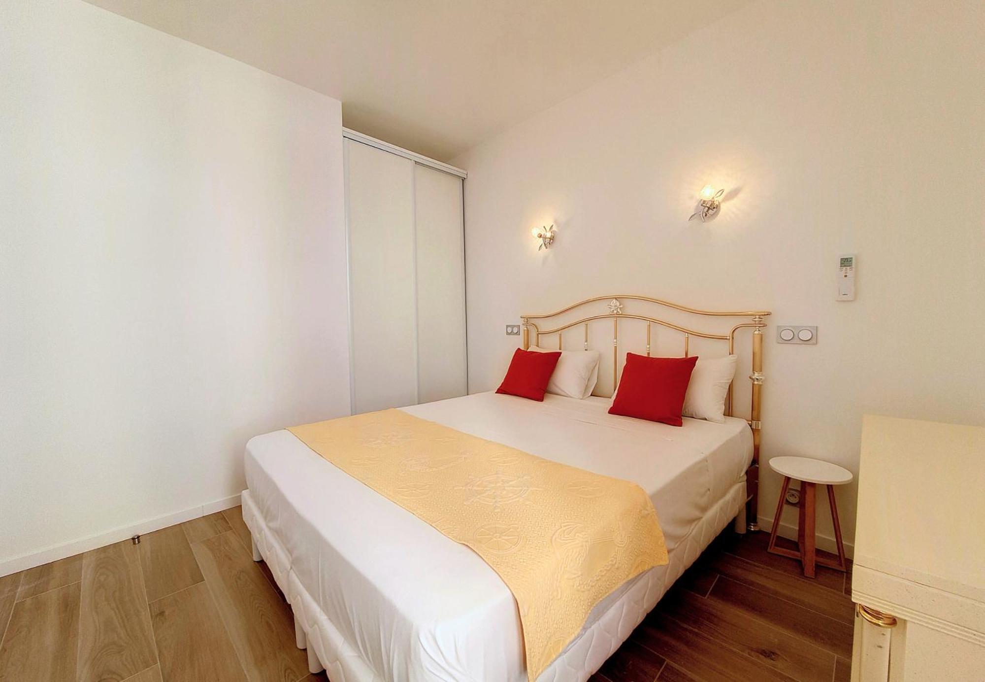 Nestor&jeeves - Brise De - Balcony - * Nizza