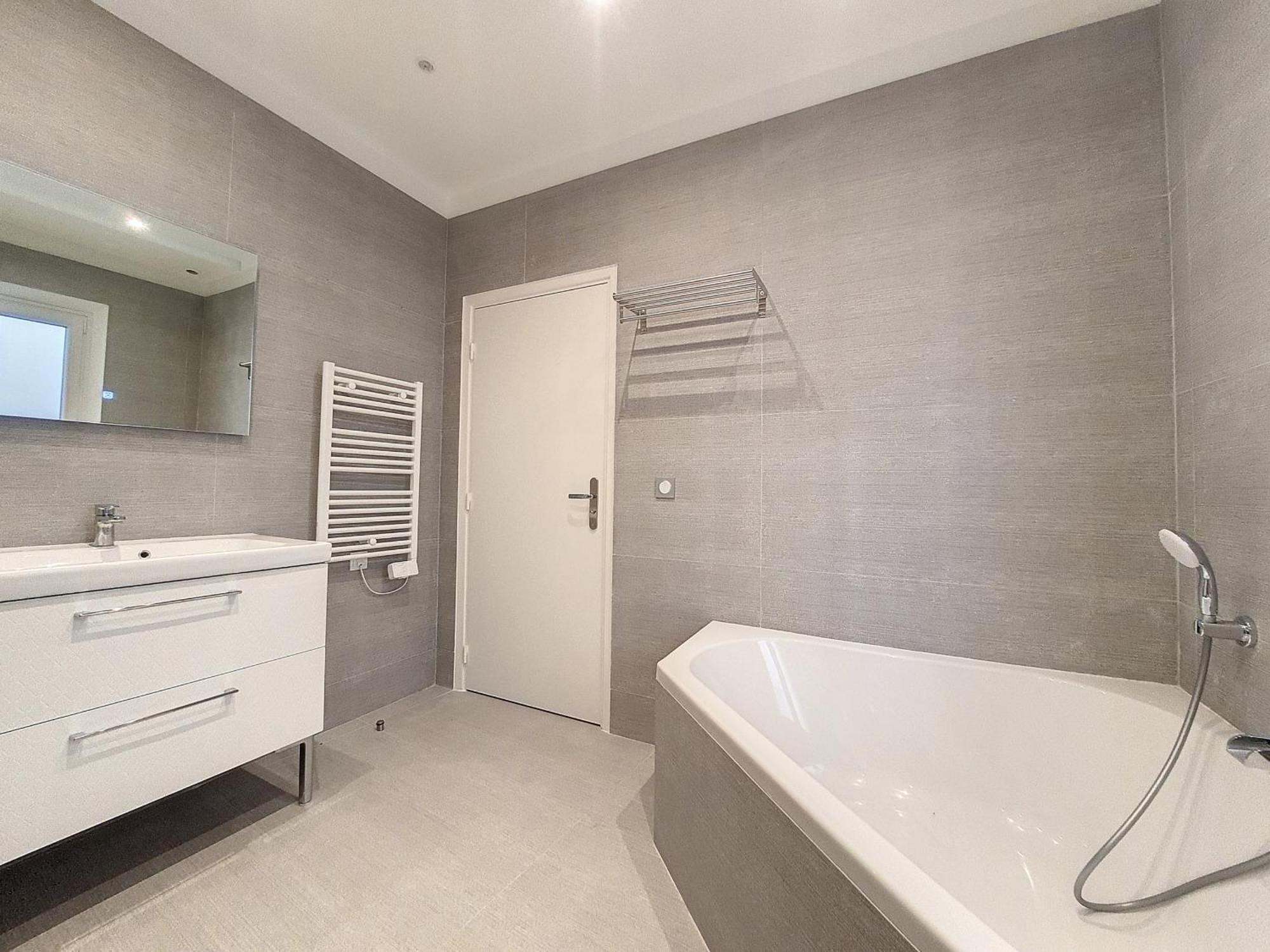 Apartment Nestor&jeeves - Brise De - Balcony - *